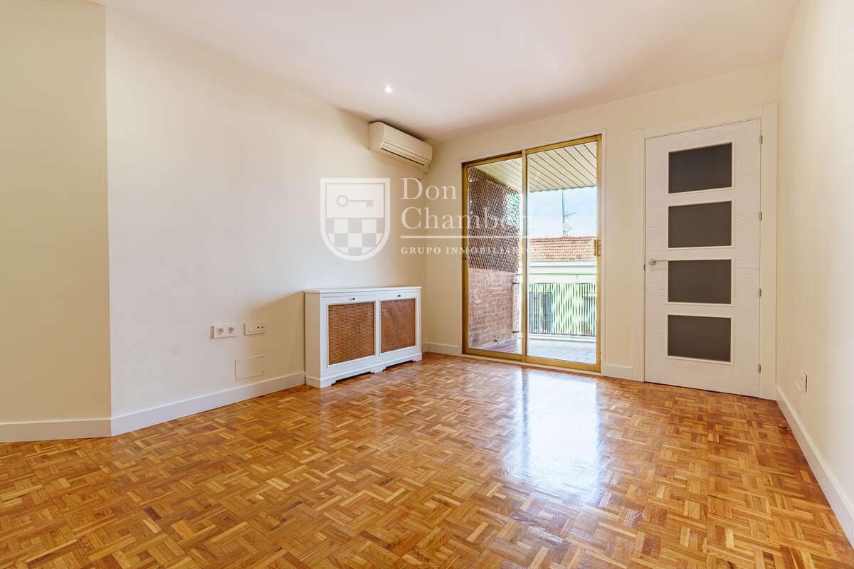 2 soveværelse Lejlighed til salg i Madrid by - € 790.000 (Ref: 10176252)