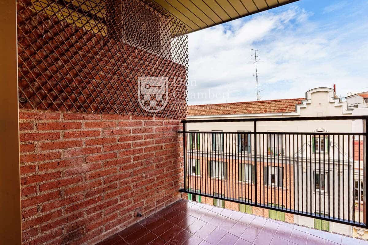 2 soveværelse Lejlighed til salg i Madrid by - € 790.000 (Ref: 10176252)