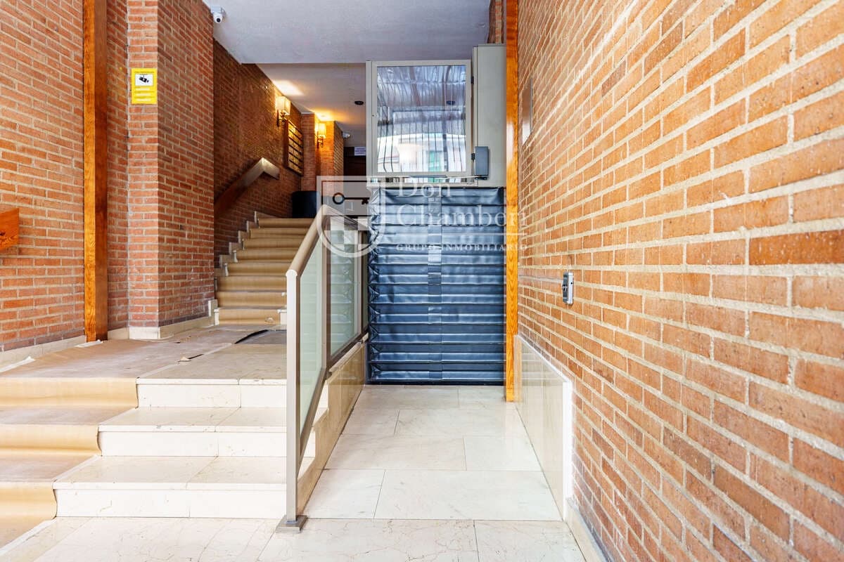 2 soveværelse Lejlighed til salg i Madrid by - € 790.000 (Ref: 10176252)