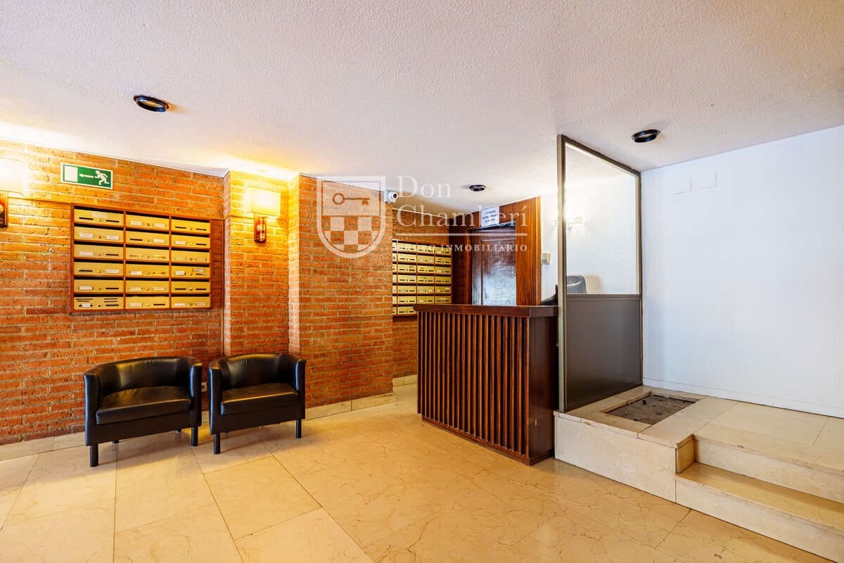 2 soveværelse Lejlighed til salg i Madrid by - € 790.000 (Ref: 10176252)