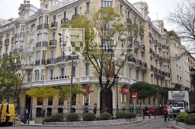 2 sovrum Lägenhet till salu i Salamanca, Madrid stad - 1 420 000 € (Ref: 10184130)