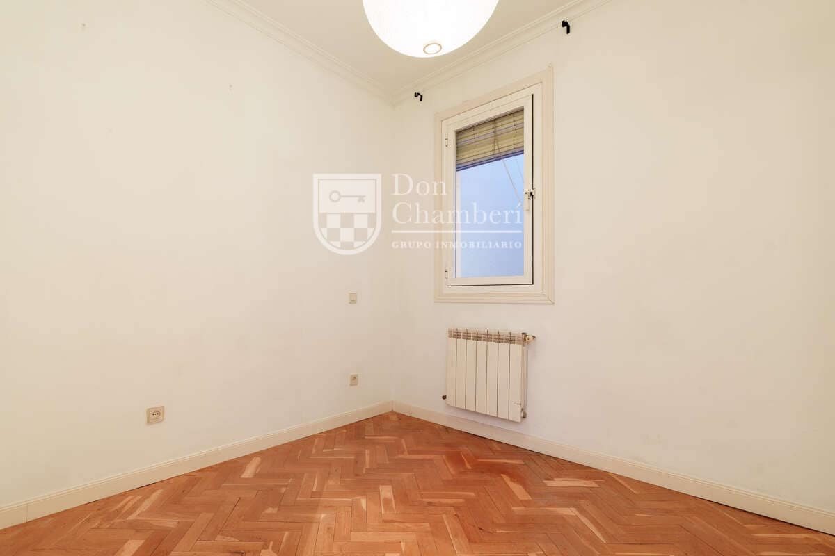 2 bedroom Flat for sale in Madrid city - € 499,000 (Ref: 9416131)