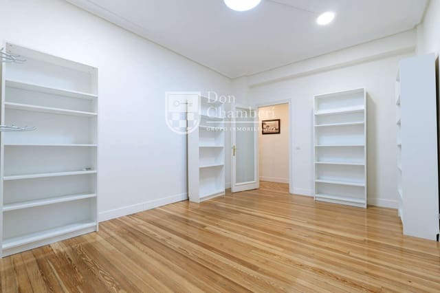 6 makuuhuone Asunto vuokrattavana paikassa Chamberí, Madrid kaupunki - 3 400 € (Ref: 9416137)