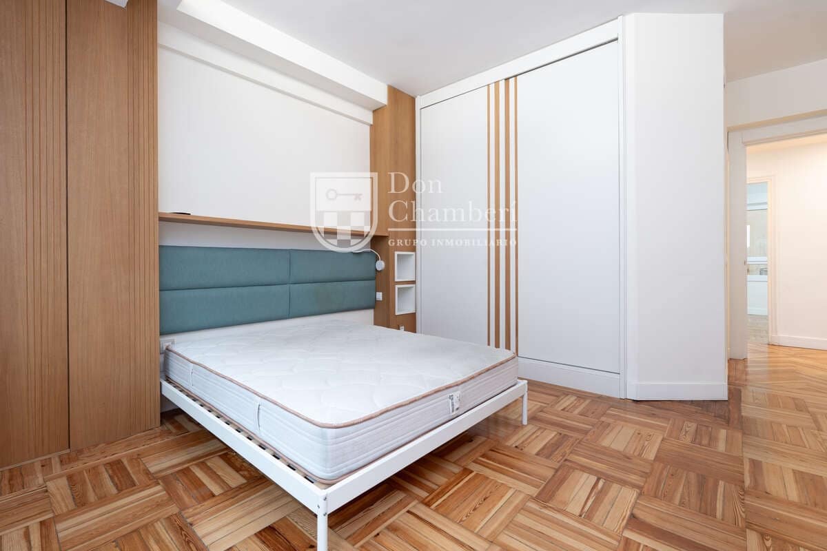 6 makuuhuone Asunto vuokrattavana paikassa Madrid kaupunki - 3 400 € (Ref: 9416137)