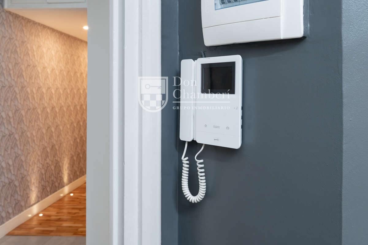 6 makuuhuone Asunto vuokrattavana paikassa Madrid kaupunki - 3 400 € (Ref: 9416137)