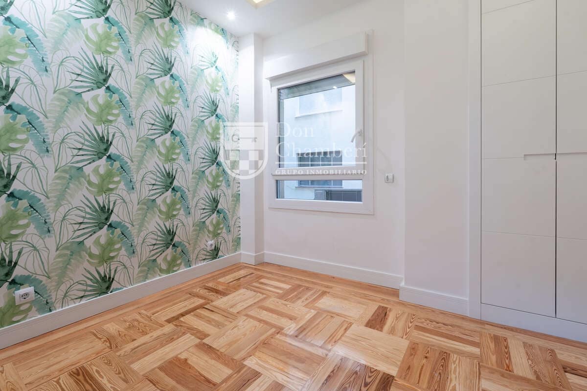 6 makuuhuone Asunto vuokrattavana paikassa Madrid kaupunki - 3 400 € (Ref: 9416137)