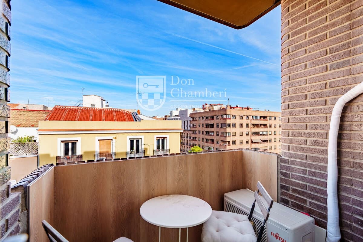 Estúdio para arrendar em Madrid cidade - 1 350 € (Ref: 9416138)