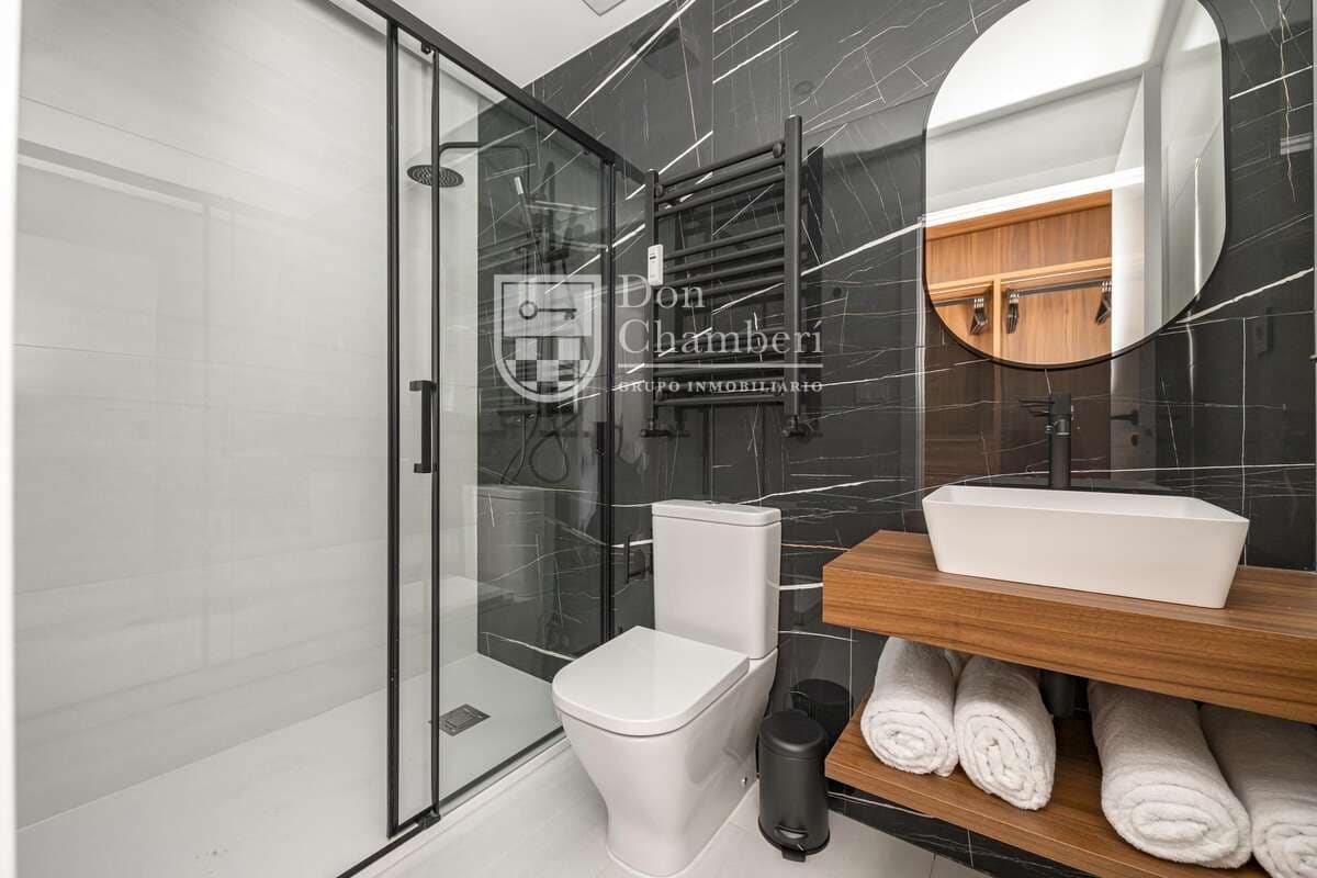 2 bedroom Flat for sale in Madrid city - € 1,364,000 (Ref: 9416150)