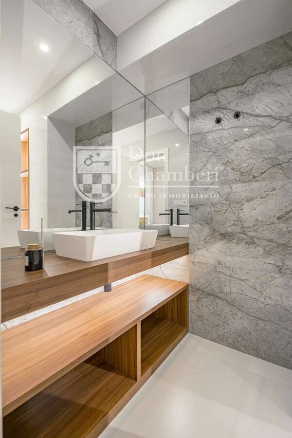 2 bedroom Flat for sale in Madrid city - € 1,364,000 (Ref: 9416150)