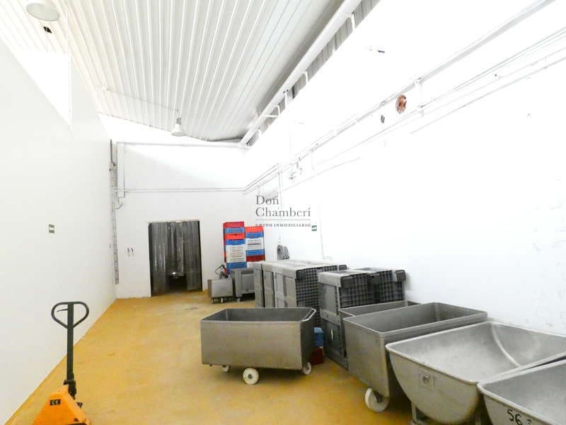 Kommersiell til salgs i Valmojado - € 600 000 (Ref: 9416152)