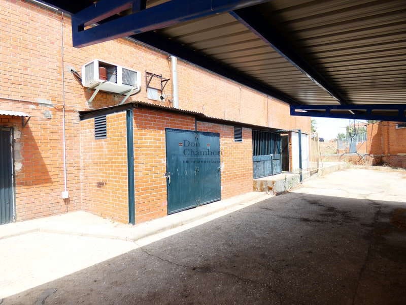 Kommersiell til salgs i Valmojado - € 600 000 (Ref: 9416152)