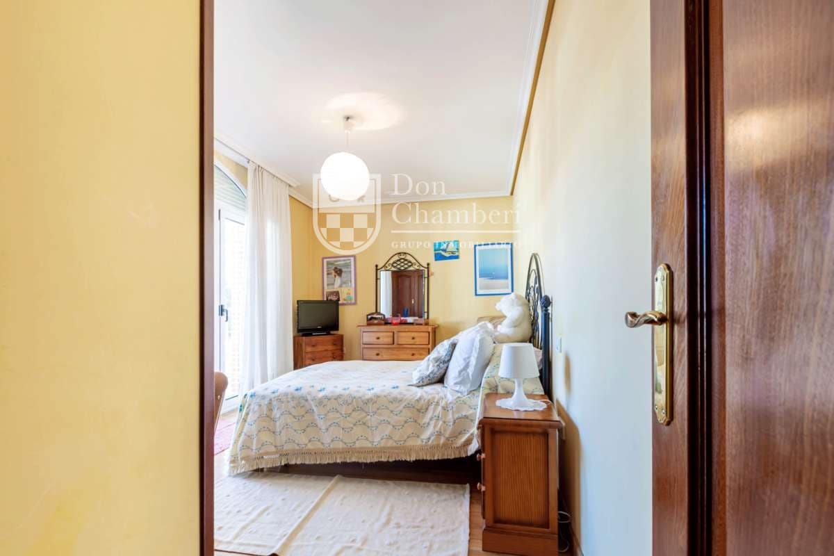 5 chambre Villa/Maison à vendre à Villaviciosa de Odon avec piscine garage - 1 250 000 € (Ref: 9416154)