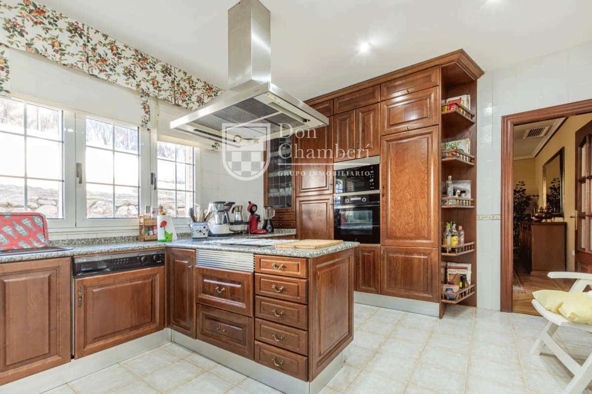 5 chambre Villa/Maison à vendre à Villaviciosa de Odon avec piscine garage - 1 250 000 € (Ref: 9416154)