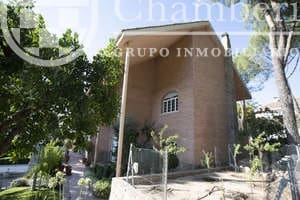 5 soverom Villa til salgs i Villaviciosa de Odon med svømmebasseng garasje - € 1 250 000 (Ref: 9416154)