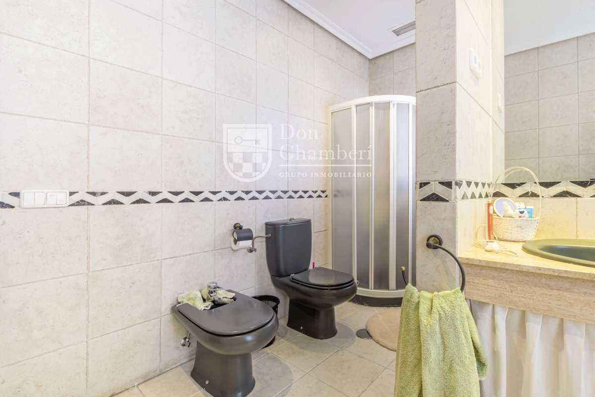 5 soverom Villa til salgs i Villaviciosa de Odon med svømmebasseng garasje - € 1 250 000 (Ref: 9416154)