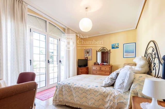 5 slaapkamer Villa te koop in Villaviciosa de Odón met zwembad garage - € 1.250.000 (Ref: 9416154)