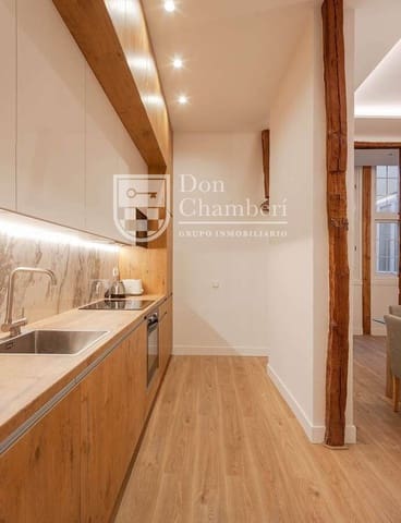 3 bedroom Flat for sale in Centro, Madrid city - € 989,000 (Ref: 9416156)