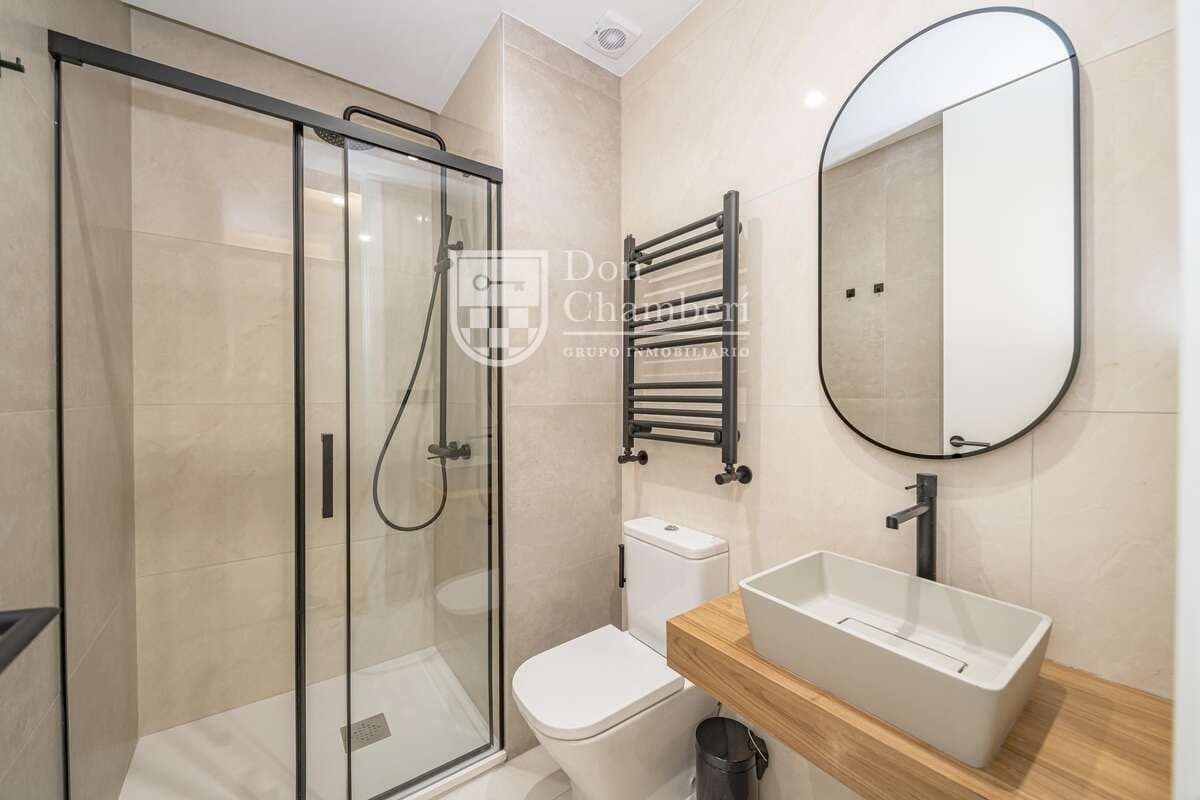 3 soveværelse Lejlighed til salg i Madrid by - € 959.000 (Ref: 9416160)