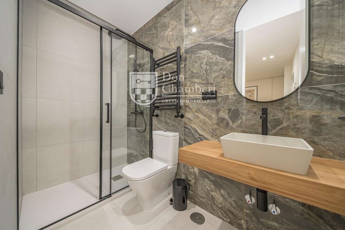 3 soveværelse Lejlighed til salg i Madrid by - € 959.000 (Ref: 9416160)