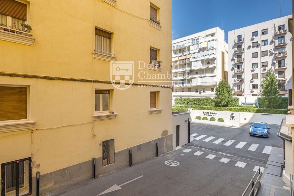 3 soveværelse Lejlighed til salg i Madrid by - € 959.000 (Ref: 9416160)