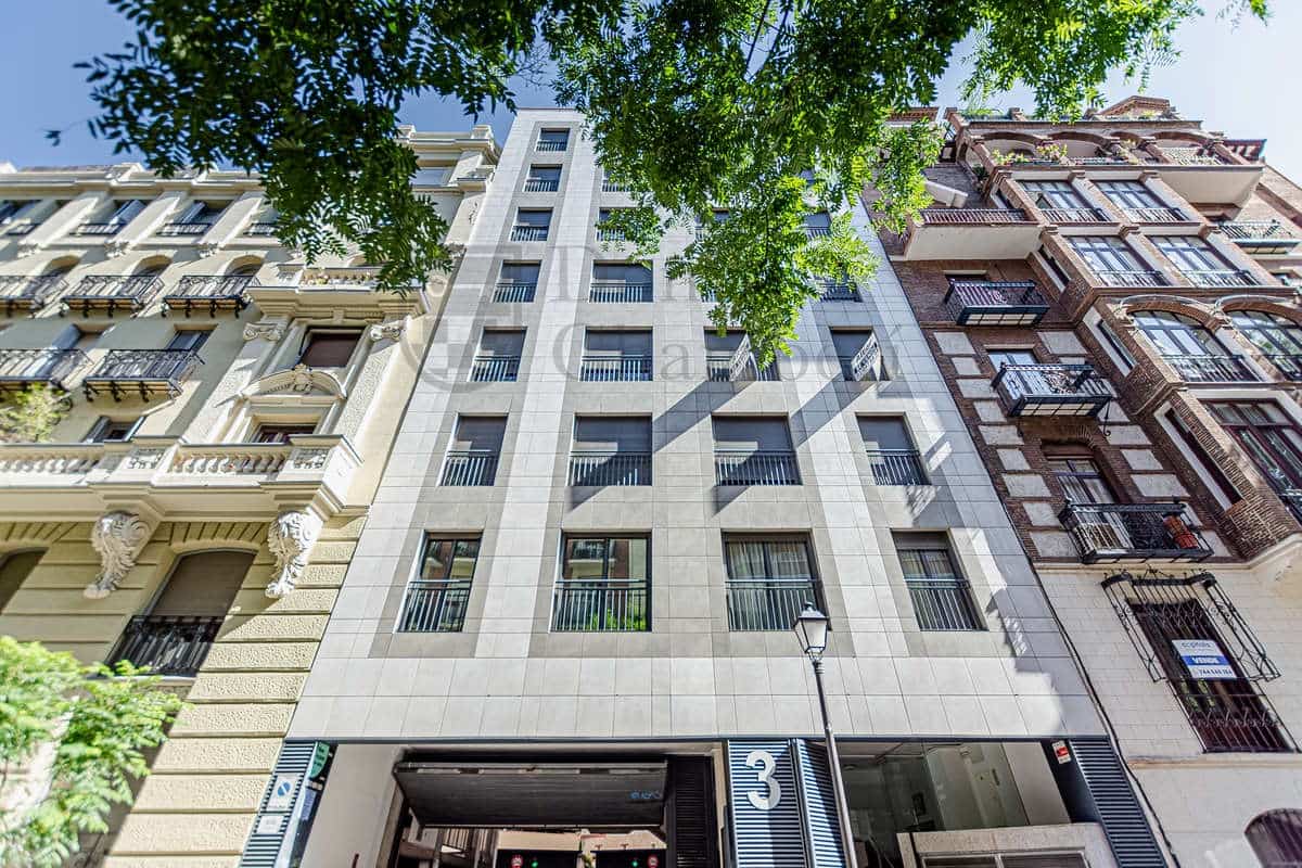 Garaż do wynajęcia w Miasto Madryt - 180 € (Ref: 9416166)