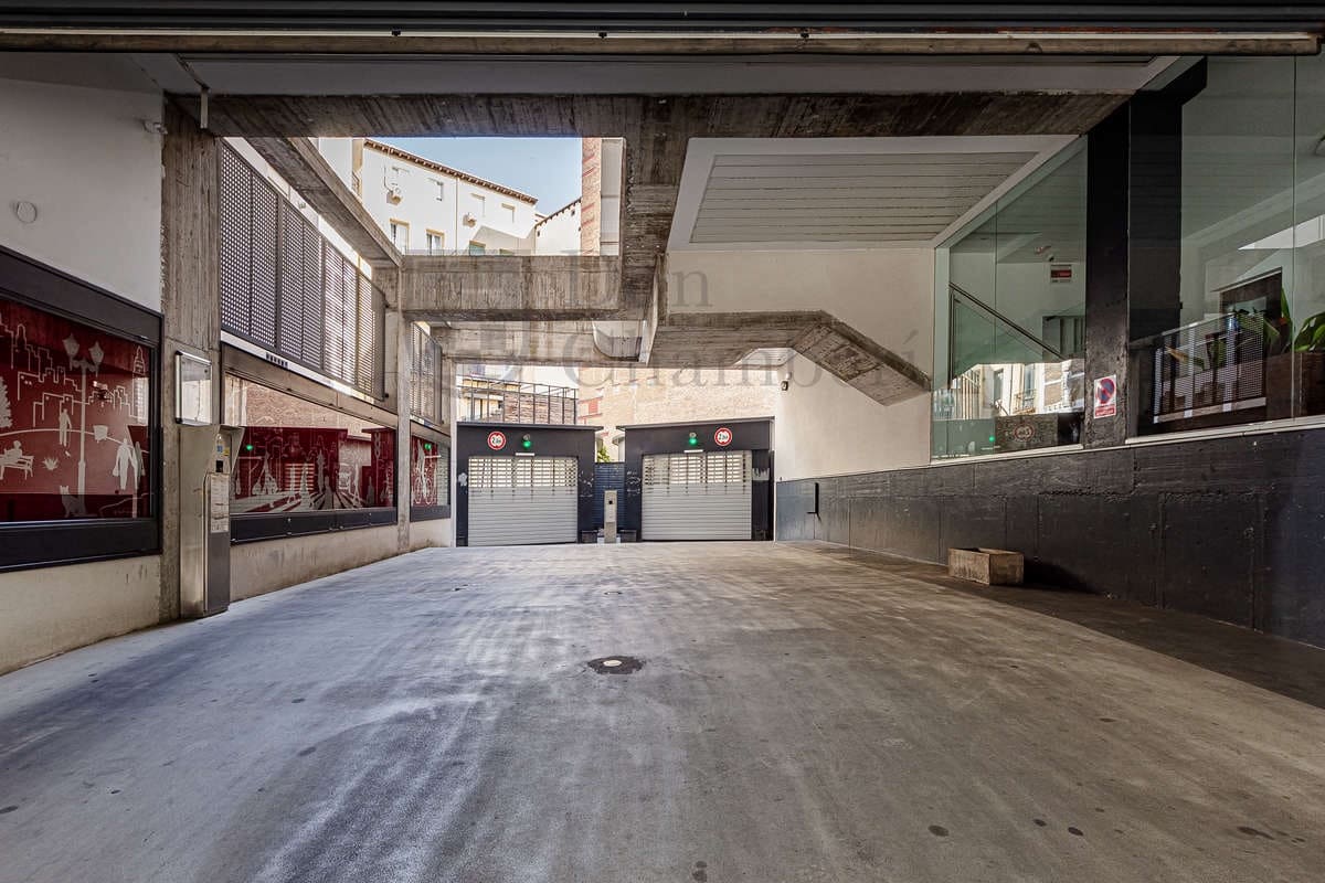 Garage zu vermieten in Madrid Stadt - 180 € (Ref: 9416166)