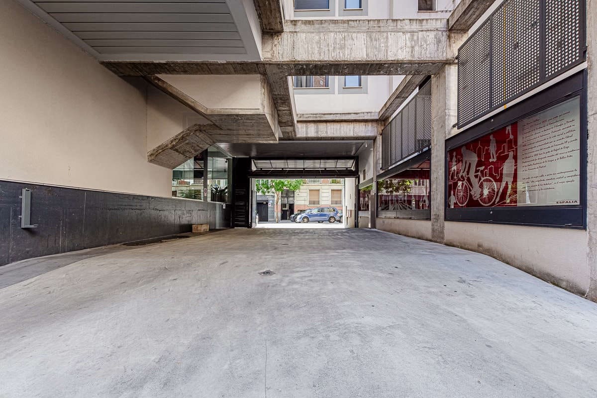 Garage zu vermieten in Madrid Stadt - 180 € (Ref: 9416166)