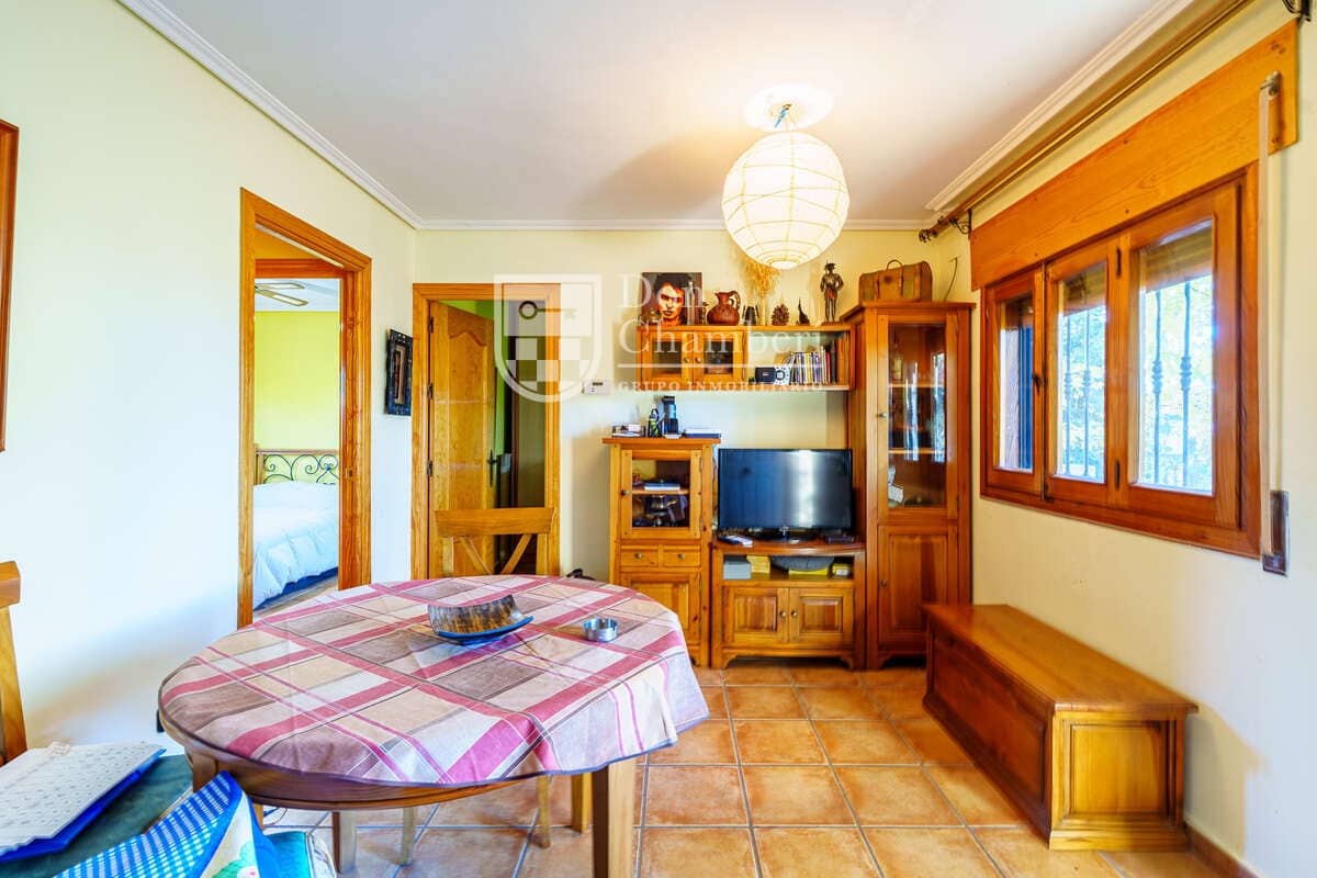 Chalet de 2 habitaciones en El Viso de San Juan en venta con piscina garaje - 276.000 € (Ref: 9424214)