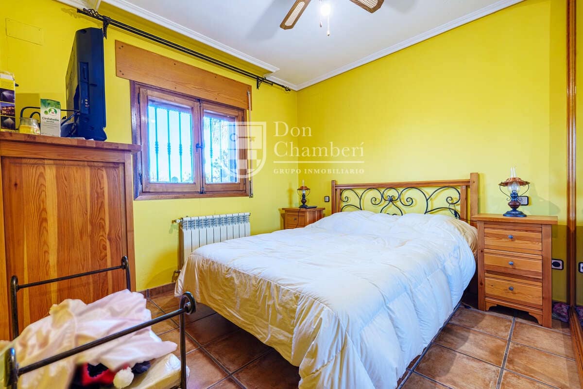 Chalet de 2 habitaciones en El Viso de San Juan en venta con piscina garaje - 276.000 € (Ref: 9424214)