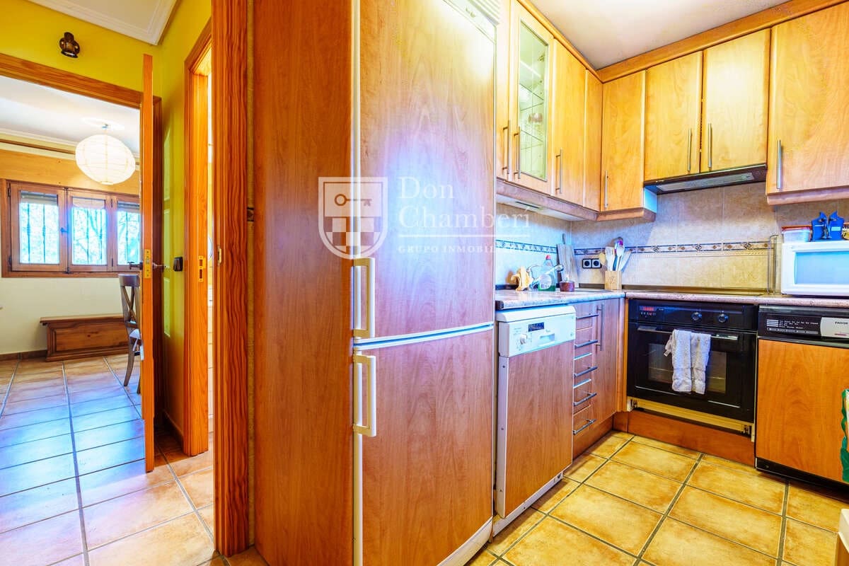 Chalet de 2 habitaciones en El Viso de San Juan en venta con piscina garaje - 276.000 € (Ref: 9424214)