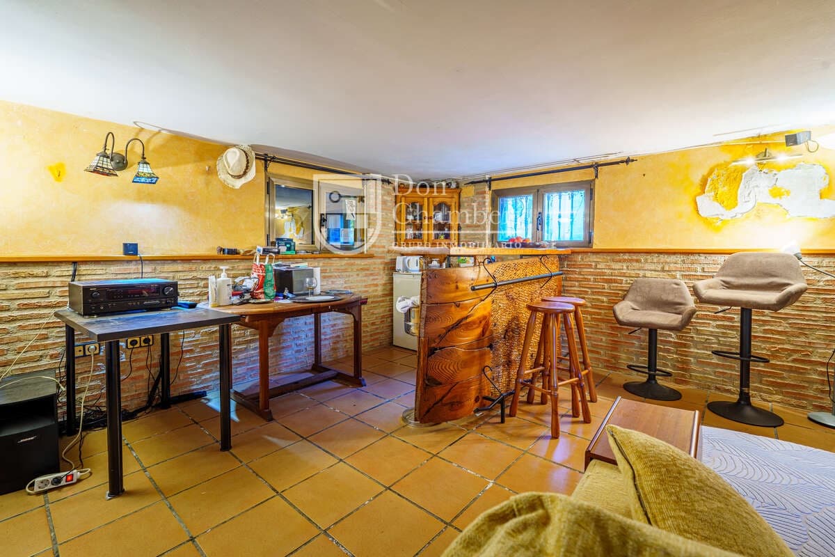 Chalet de 2 habitaciones en El Viso de San Juan en venta con piscina garaje - 276.000 € (Ref: 9424214)