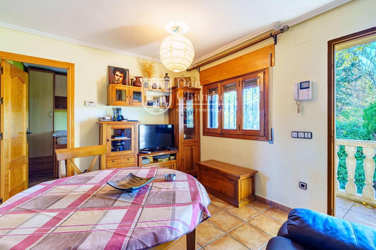 Chalet de 2 habitaciones en El Viso de San Juan en venta con piscina garaje - 276.000 € (Ref: 9424214)