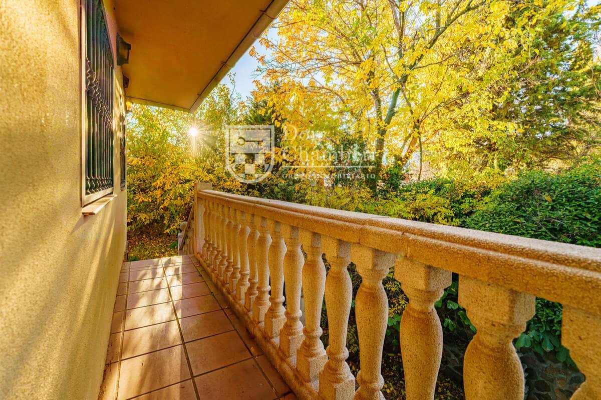 Chalet de 2 habitaciones en El Viso de San Juan en venta con piscina garaje - 276.000 € (Ref: 9424214)
