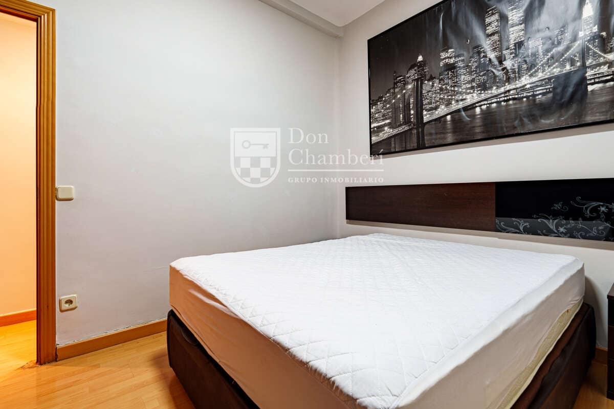 2 soveværelse Lejlighed til salg i Madrid by - € 409.000 (Ref: 9448845)