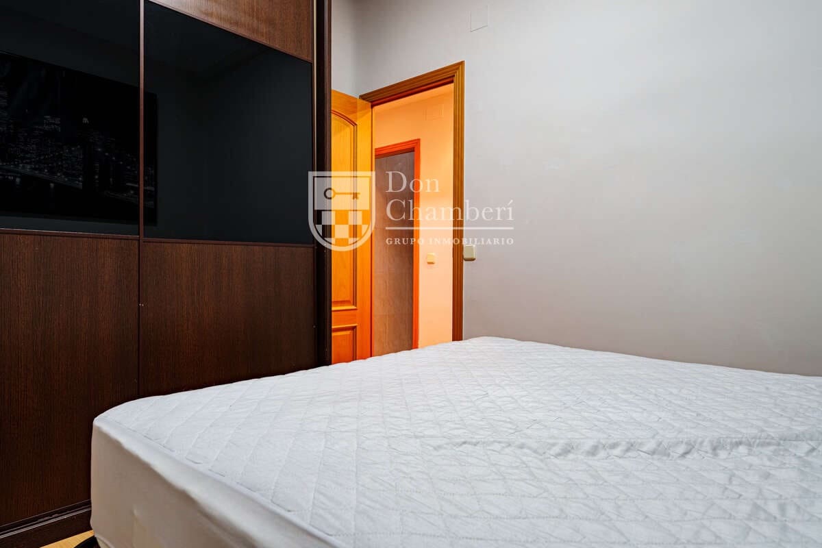 2 soveværelse Lejlighed til salg i Madrid by - € 409.000 (Ref: 9448845)