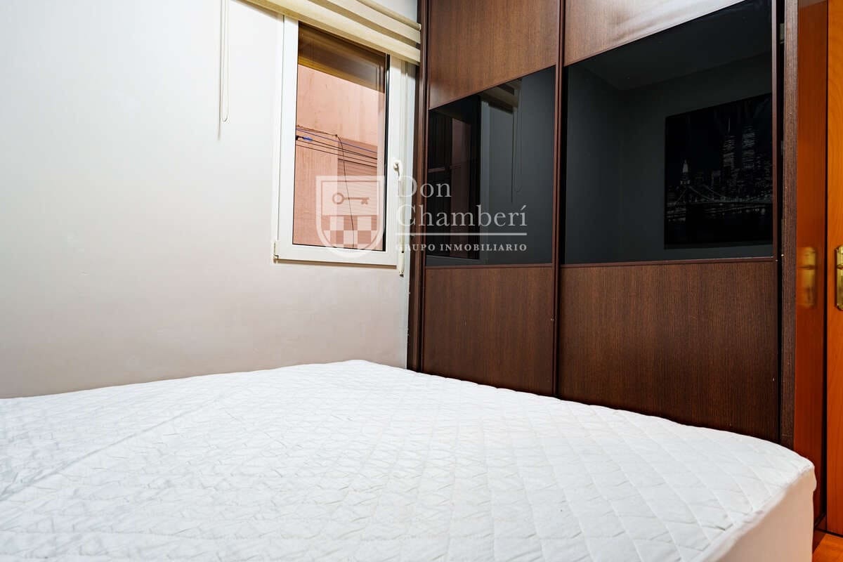 2 soveværelse Lejlighed til salg i Madrid by - € 409.000 (Ref: 9448845)