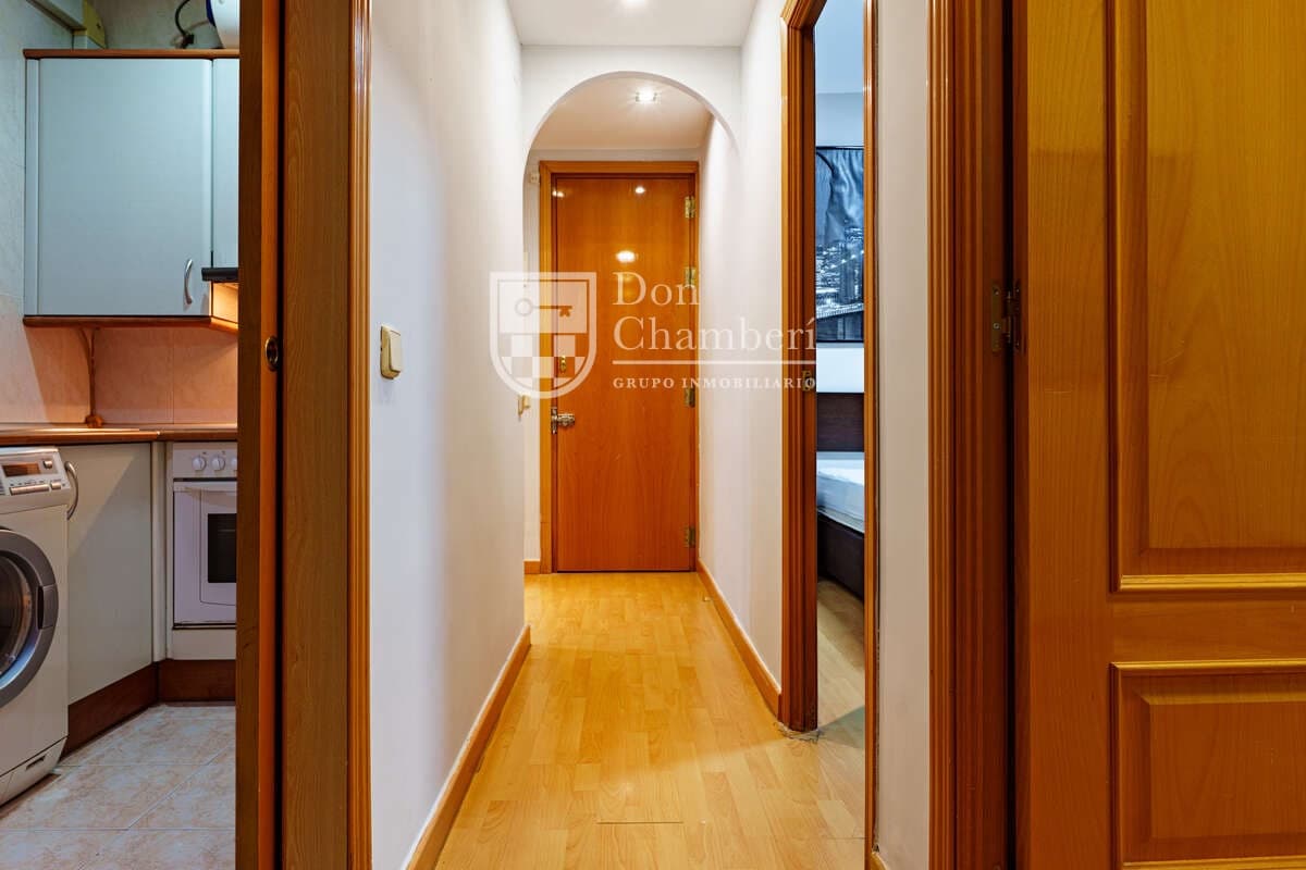 2 soveværelse Lejlighed til salg i Madrid by - € 409.000 (Ref: 9448845)