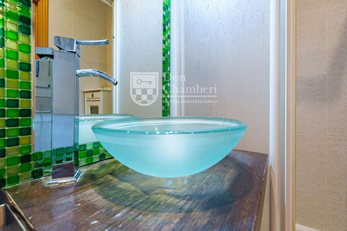 2 soveværelse Lejlighed til salg i Madrid by - € 409.000 (Ref: 9448845)