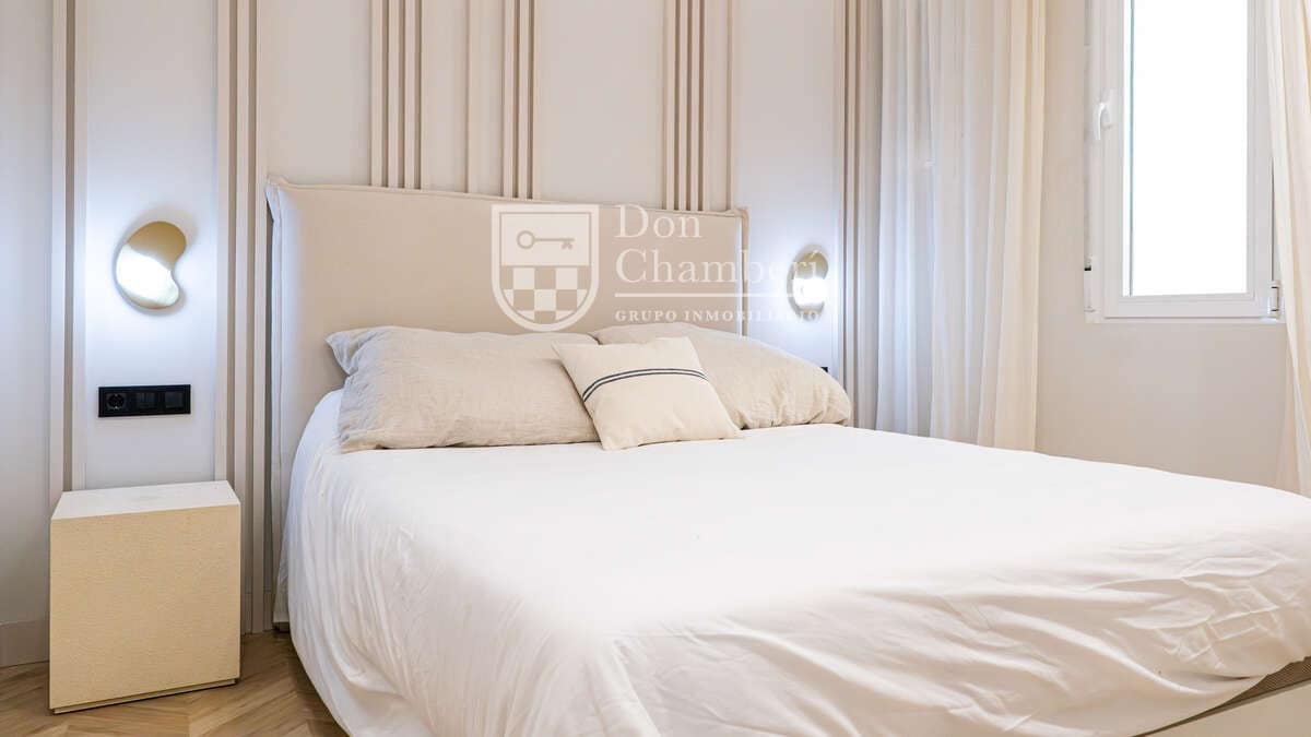 3 slaapkamer Flat te huur in Madrid stad - € 4.400 (Ref: 9448847)