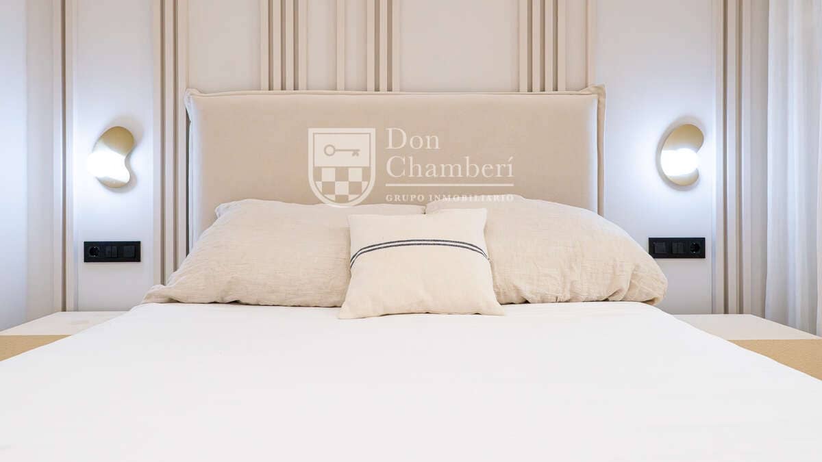 3 slaapkamer Flat te huur in Madrid stad - € 4.400 (Ref: 9448847)