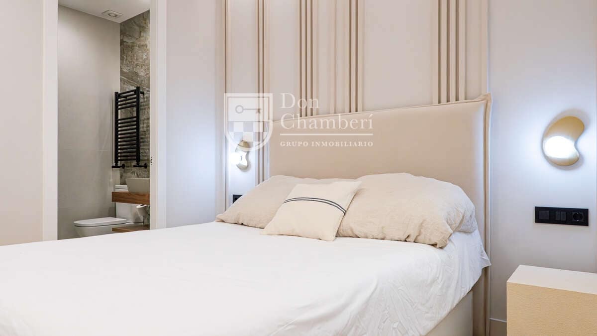 3 slaapkamer Flat te huur in Madrid stad - € 4.400 (Ref: 9448847)