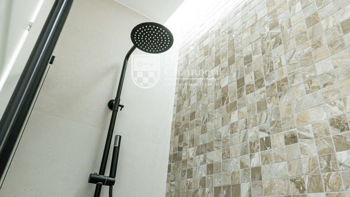 3 slaapkamer Flat te huur in Madrid stad - € 4.400 (Ref: 9448847)