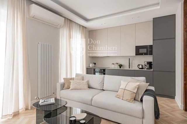 3 Zimmer Wohnung zu vermieten in Universidad, Madrid Stadt - 4.400 € (Ref: 9448847)
