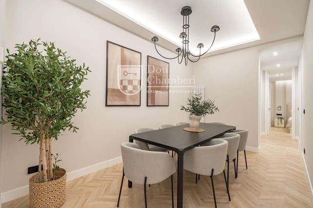 3 Zimmer Wohnung zu vermieten in Universidad, Madrid Stadt - 4.400 € (Ref: 9448847)