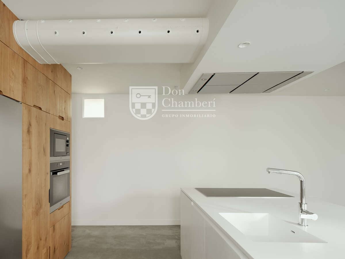 3 bedroom Flat for rent in Madrid city - € 3,500 (Ref: 9455740)