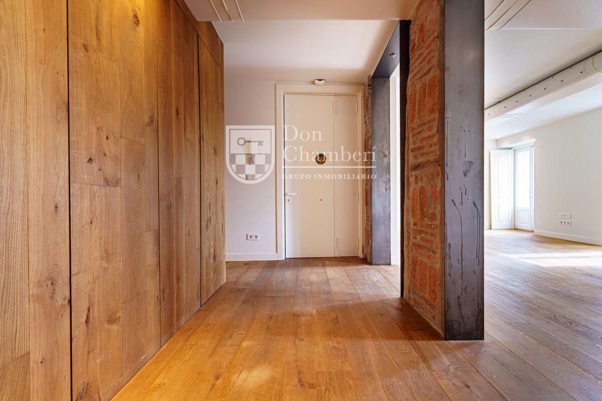 3 bedroom Flat for rent in Madrid city - € 3,500 (Ref: 9455740)