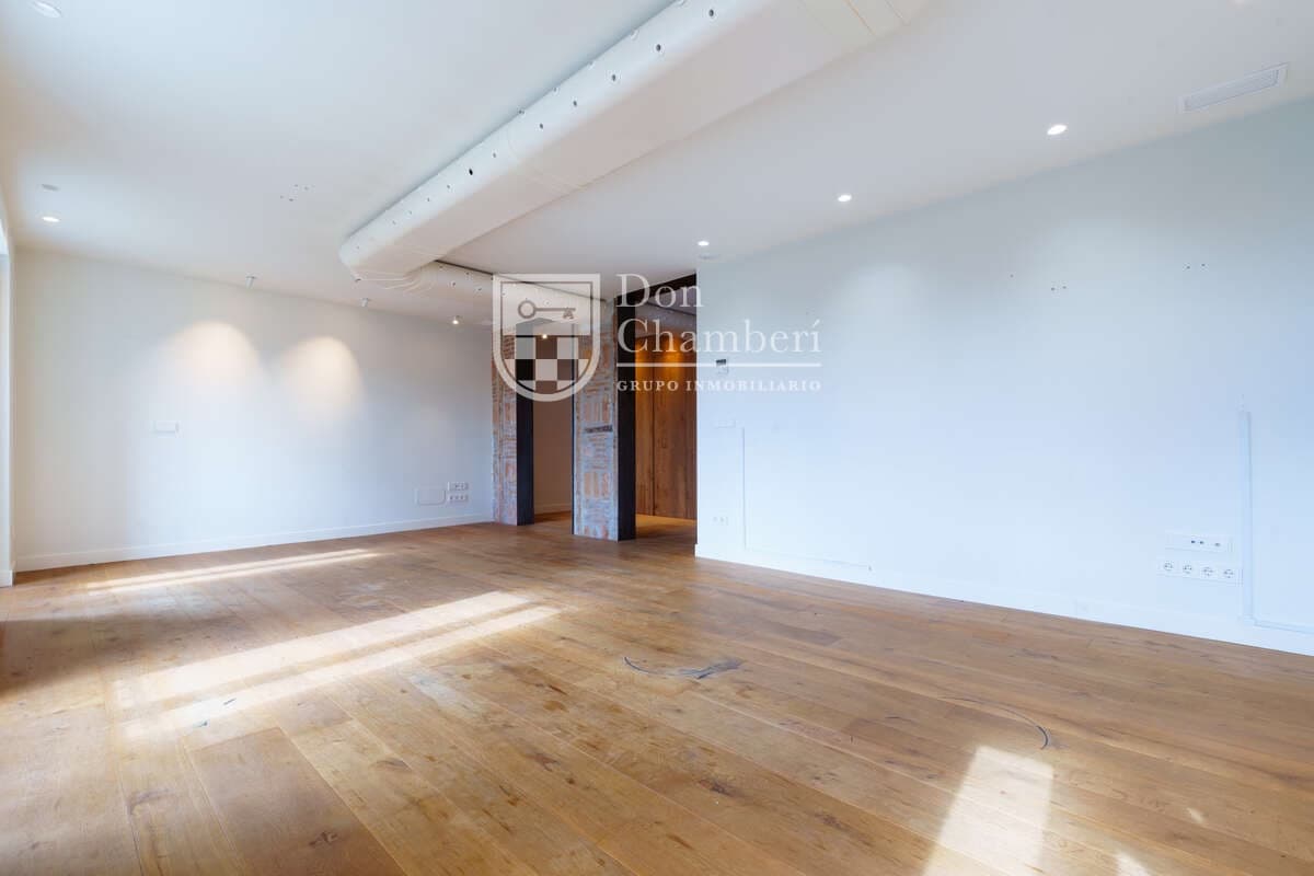 3 bedroom Flat for rent in Madrid city - € 3,500 (Ref: 9455740)