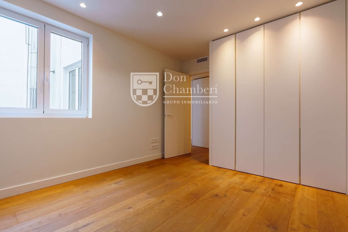 3 bedroom Flat for rent in Madrid city - € 3,500 (Ref: 9455740)