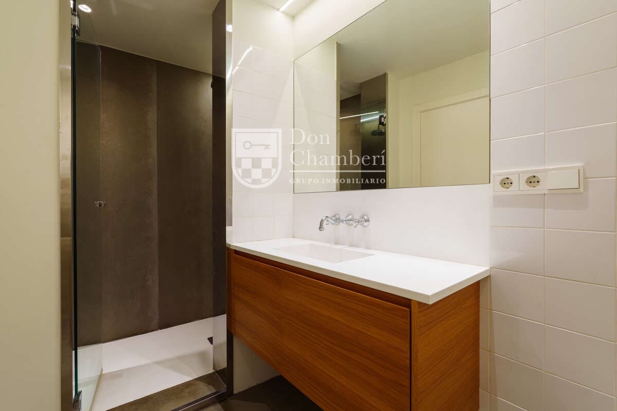 3 bedroom Flat for rent in Madrid city - € 3,500 (Ref: 9455740)