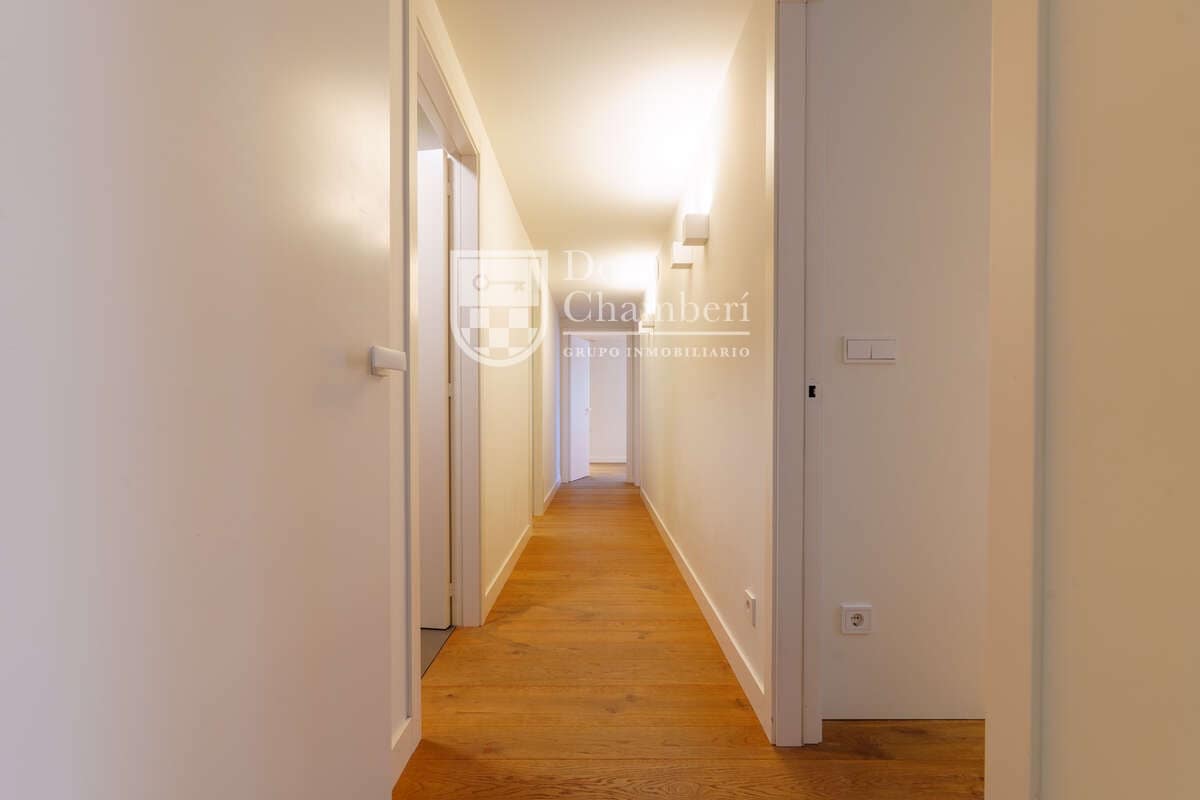 3 bedroom Flat for rent in Madrid city - € 3,500 (Ref: 9455740)